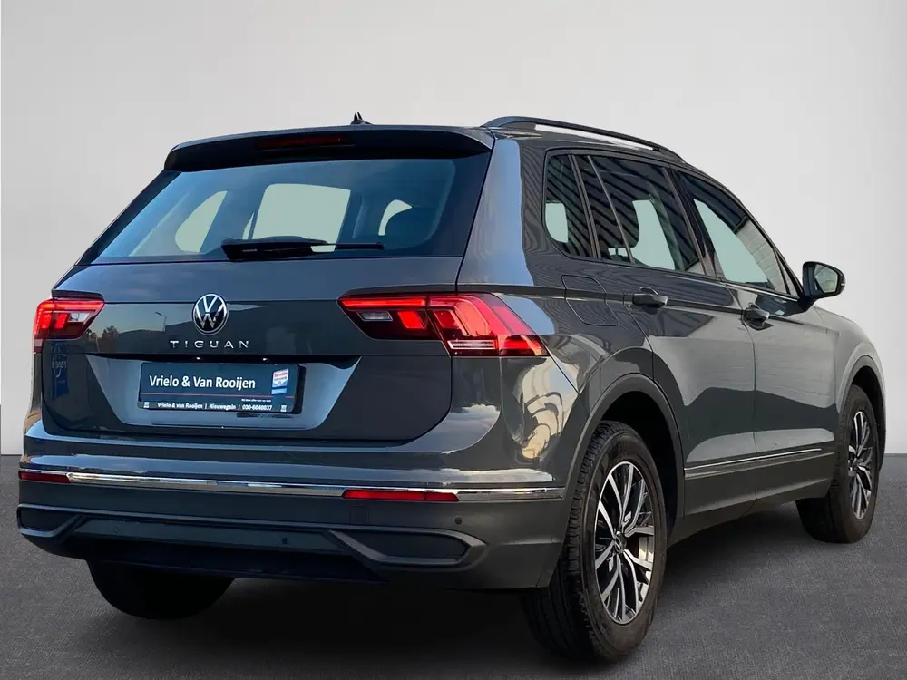 Volkswagen Tiguan 1.5 TSI Life Navi | PDC | ACC | Winterpakk uit 2023, foto 2