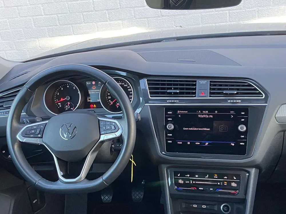 Volkswagen Tiguan 1.5 TSI Life Navi | PDC | ACC | Winterpakk uit 2023, foto 3