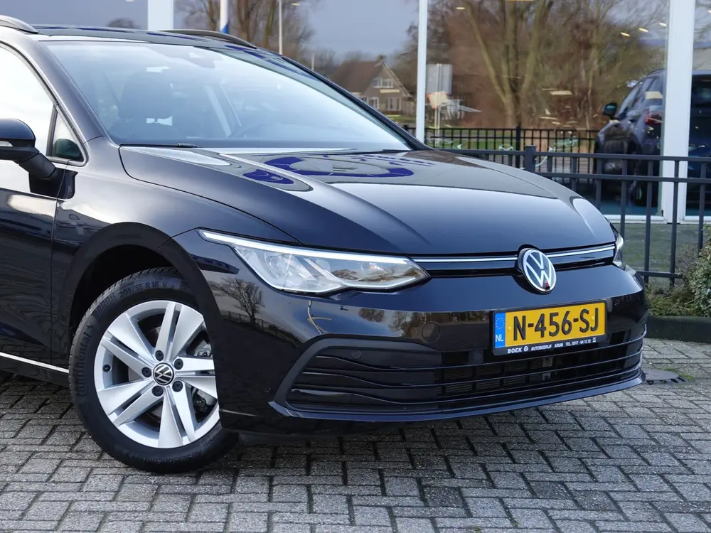 Volkswagen Golf Variant 1.0 eTSI DSG 110PK Life ADAPT. CRUIS uit 2022, foto 10
