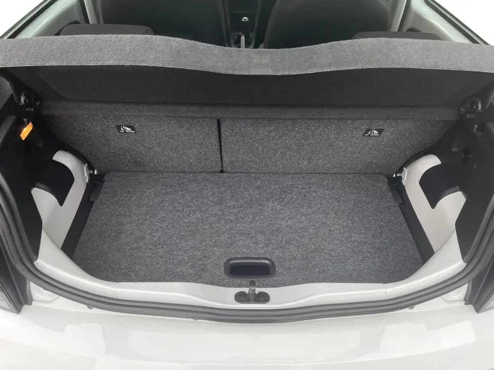 Volkswagen Up! 1.0 65PK | Climate Control| Parkeersensoren| uit 2021, foto 15