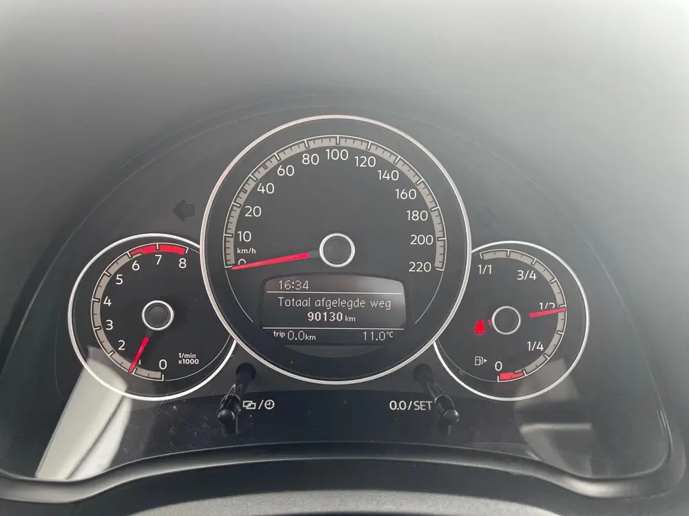 Volkswagen Up! 1.0 65PK | Climate Control| Parkeersensoren| uit 2021, foto 20