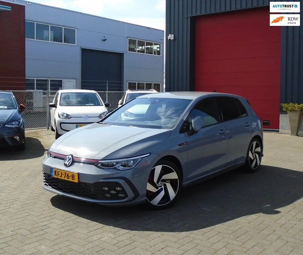 Volkswagen GOLF 2.0 TSI GTI,Navi,Kamera,Mondsteingrau uit 2021