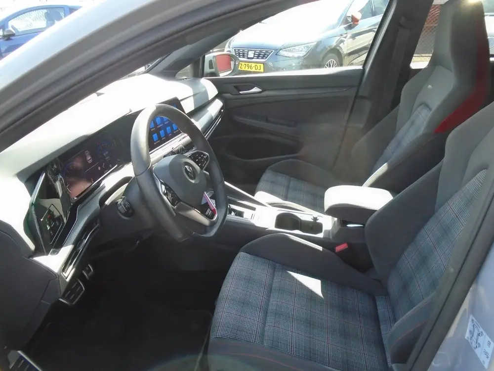 Volkswagen GOLF 2.0 TSI GTI,Navi,Kamera,Mondsteingrau uit 2021, foto 10