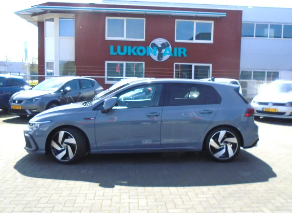 Volkswagen GOLF 2.0 TSI GTI,Navi,Kamera,Mondsteingrau uit 2021, foto 2