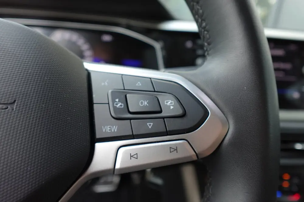 Volkswagen Polo 1.0 TSI Polo ACC PDC CARPLAY uit 2024, foto 9