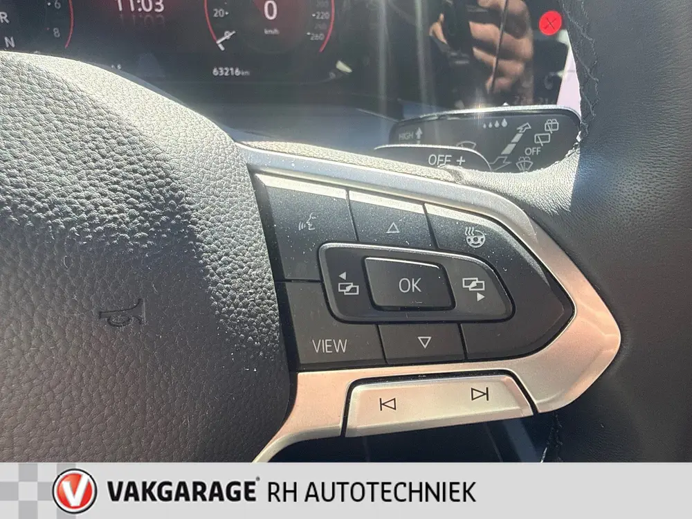 Volkswagen Golf 1.4 eHybrid Style uit 2021, foto 20