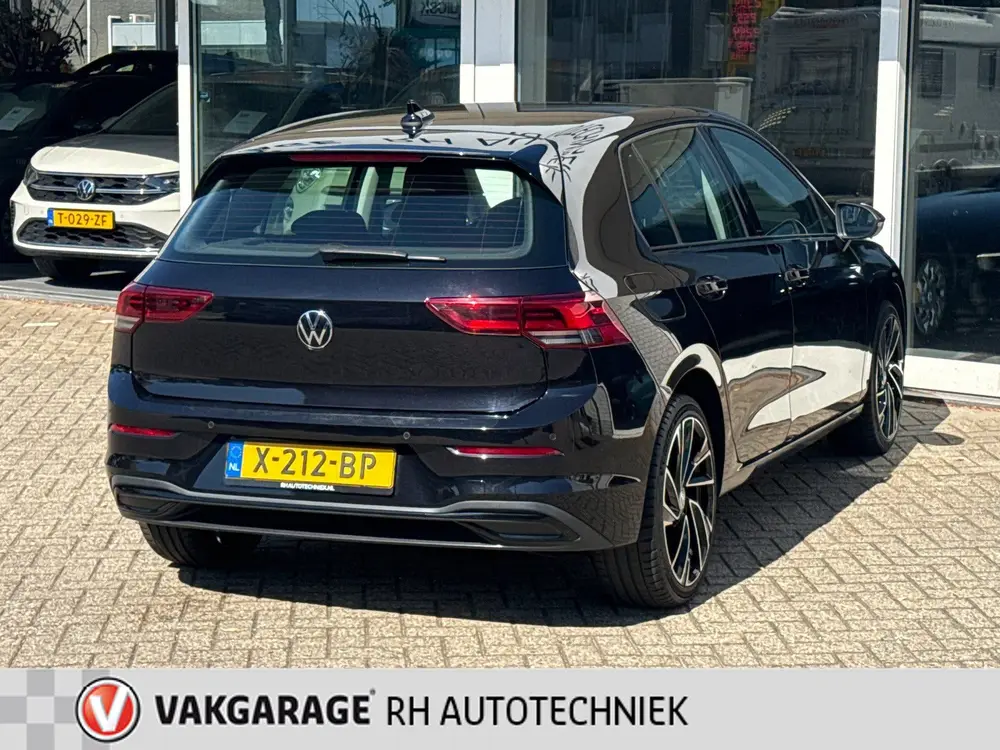 Volkswagen Golf 1.4 eHybrid Style uit 2021, foto 5