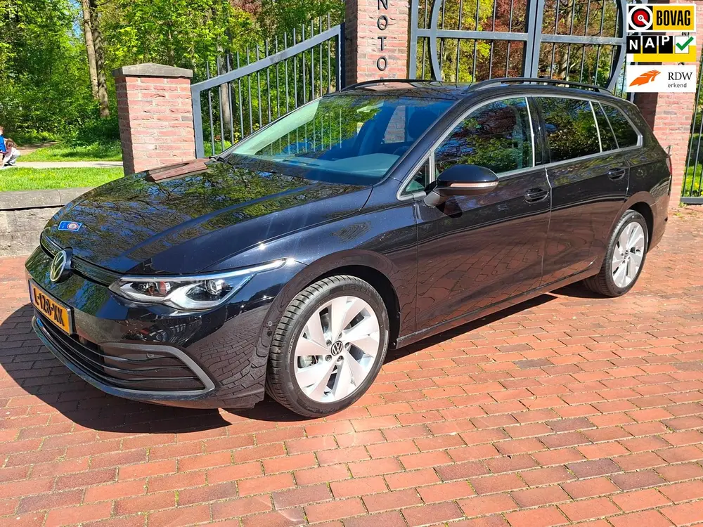 Volkswagen Golf Variant 1.5 TSI Virtual Apple car. Stoelverw uit 2021