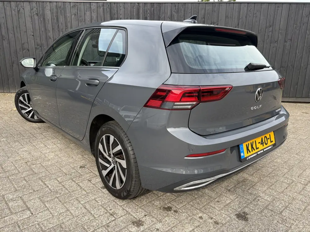 Volkswagen Golf 1.4 eHybrid Style (bj 2022, automaat) uit 2022, foto 3