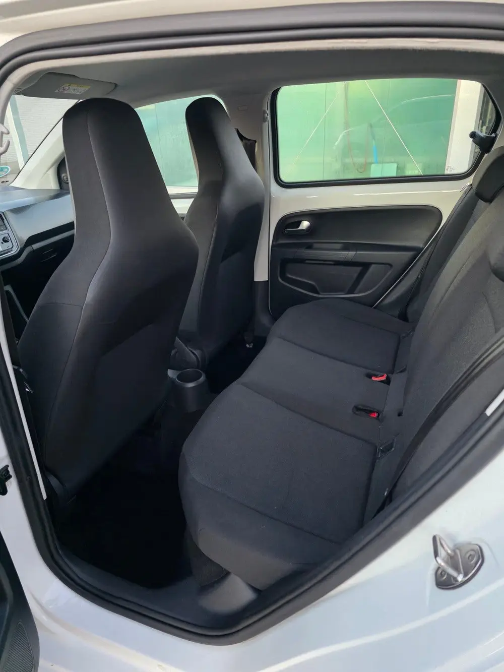 Volkswagen Up! 1.0 65PK 5D 2022 Wit INRUIL MOGELIJK uit 2022, foto 13