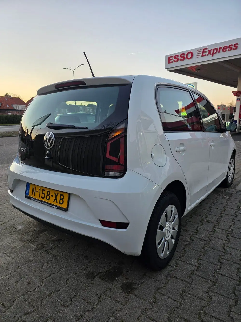 Volkswagen Up! 1.0 65PK 5D 2022 Wit INRUIL MOGELIJK uit 2022, foto 5