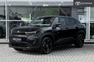Toyota Urban Cruiser Dynamic 61 kWh uit 2026
