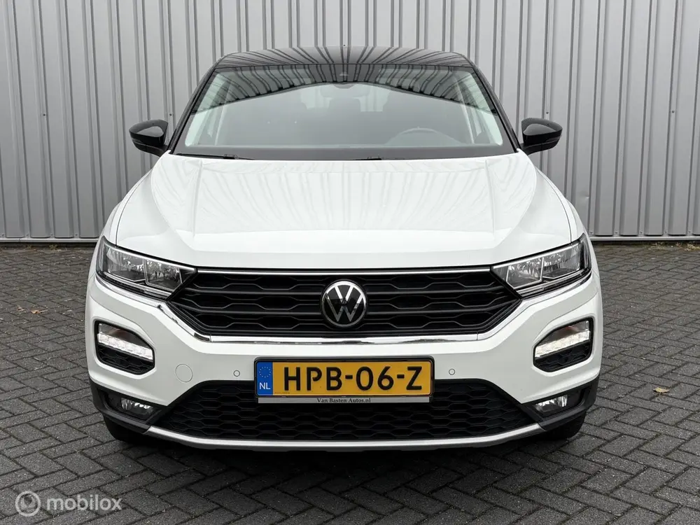 Volkswagen T-Roc 1.5 TSI Active | Aut | Trekhaak | Camera | uit 2021, foto 2