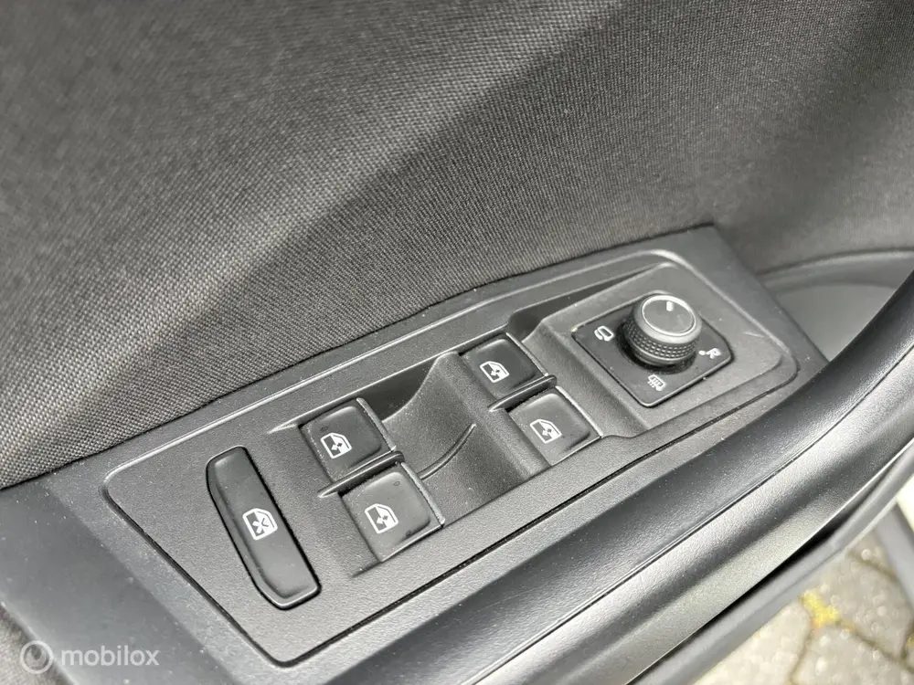 Volkswagen T-Roc 1.5 TSI Active | Aut | Trekhaak | Camera | uit 2021, foto 20