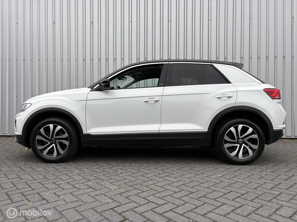 Volkswagen T-Roc 1.5 TSI Active | Aut | Trekhaak | Camera | uit 2021, foto 5