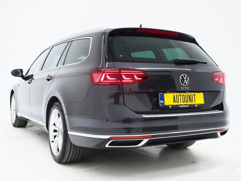 Volkswagen Passat Variant 1.4 TSI PHEV GTE | Panoramadak | L uit 2023, foto 3