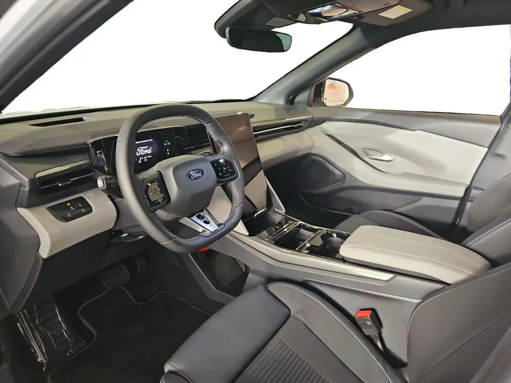 Ford Capri Select Extended Range RWD 79 kWh uit 2026, foto 12