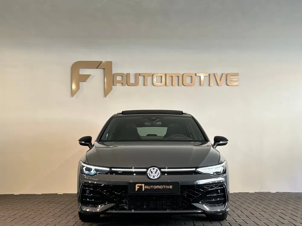 Volkswagen Golf 1.5 eTSI Pano|HuD|Trekhaak|360 Camera|Keyles uit 2025, foto 4