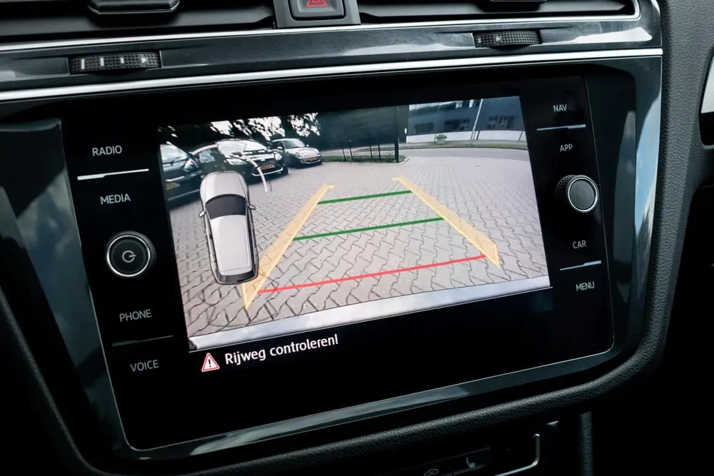 Volkswagen Tiguan 1.5 TSI ACT Highline R-Line|PANO|ADAPT. CR uit 2020, foto 14