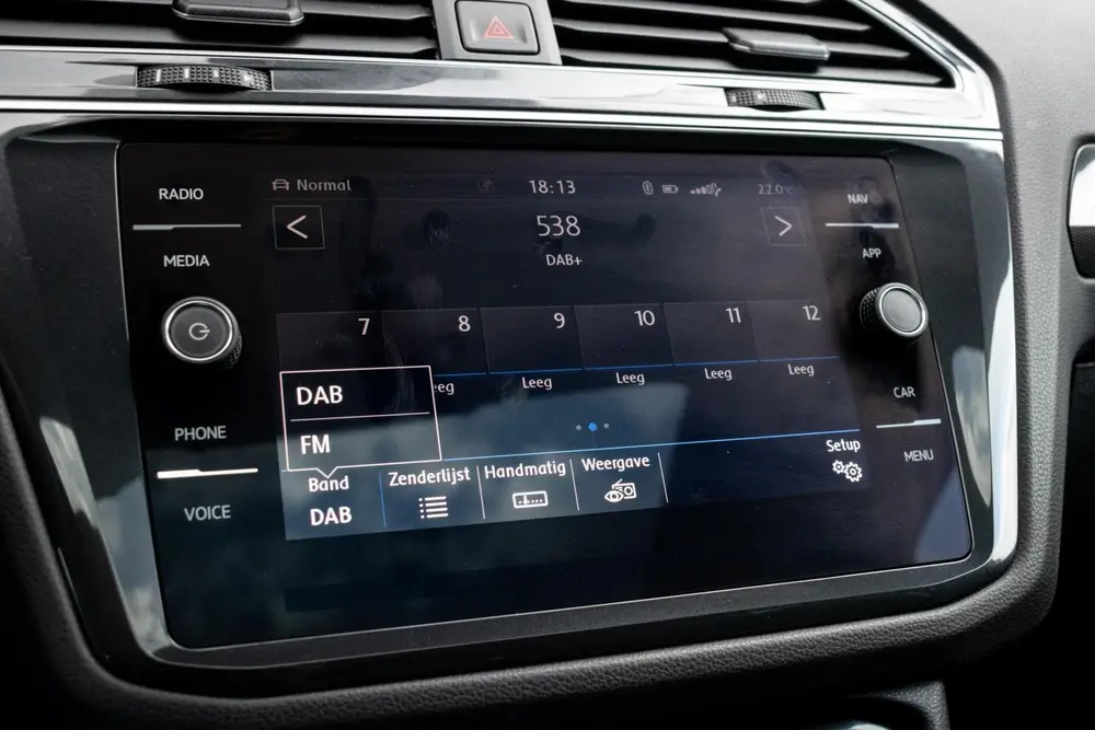 Volkswagen Tiguan 1.5 TSI ACT Highline R-Line|PANO|ADAPT. CR uit 2020, foto 15