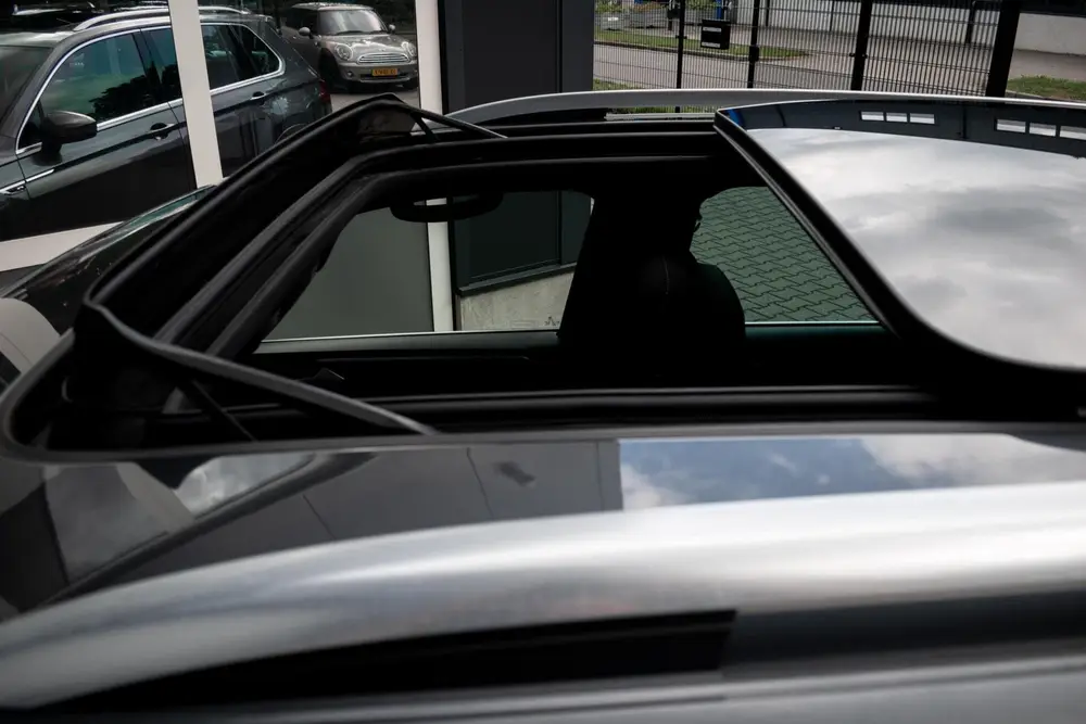 Volkswagen Tiguan 1.5 TSI ACT Highline R-Line|PANO|ADAPT. CR uit 2020, foto 6