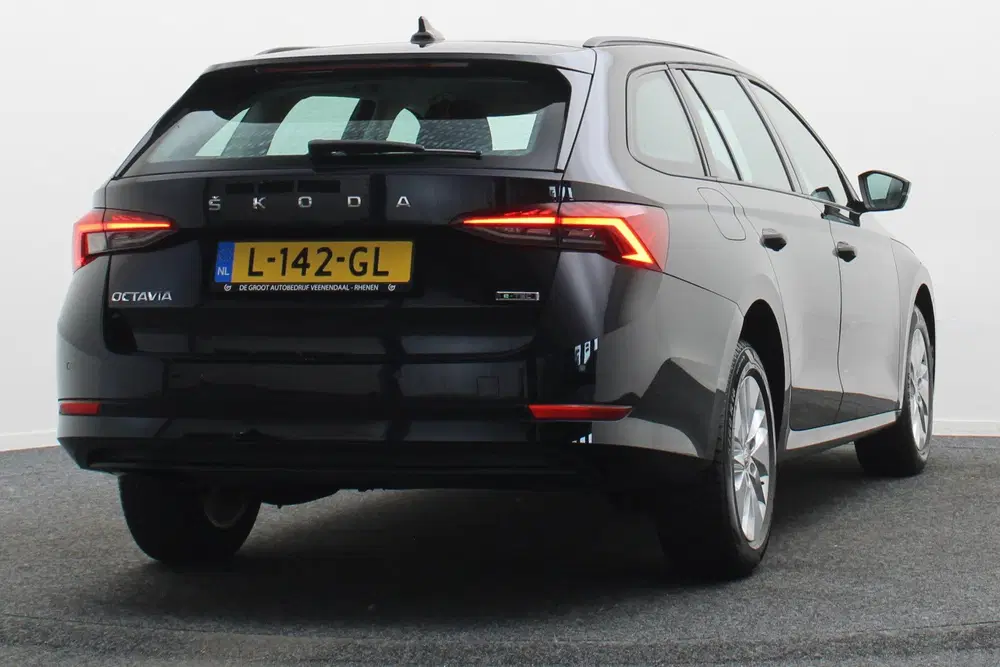 Skoda Octavia 1.0 e-TSI DSG Business Edition Virtual C uit 2021, foto 18
