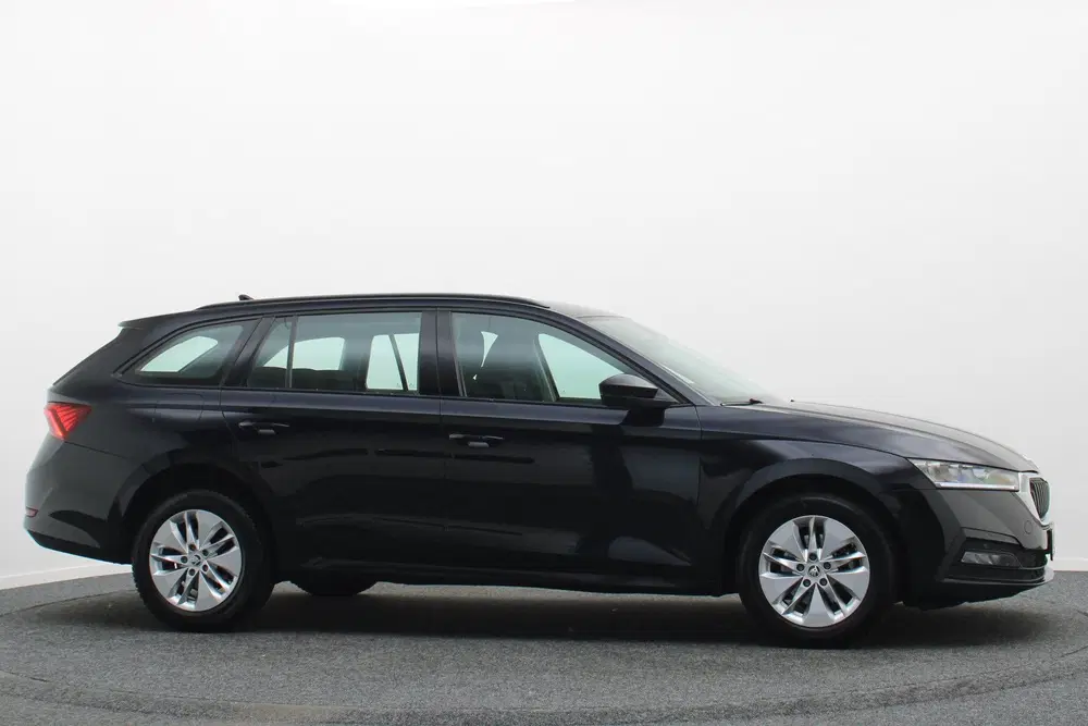 Skoda Octavia 1.0 e-TSI DSG Business Edition Virtual C uit 2021, foto 20