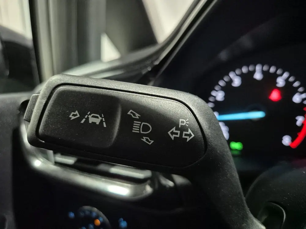 Ford Fiesta 1.0 EcoBoost Connected Parkeersensoren ach uit 2022, foto 11