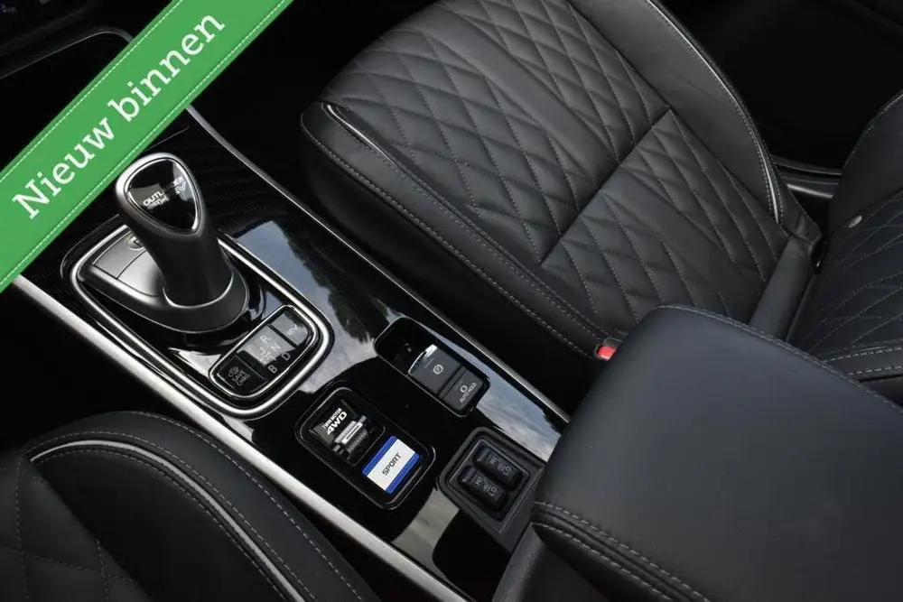 Mitsubishi Outlander 2.4 PHEV Diamand Edition LEDER VOL 360 uit 2020, foto 10