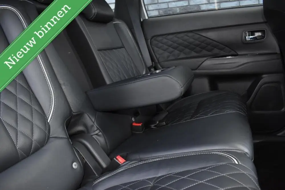 Mitsubishi Outlander 2.4 PHEV Diamand Edition LEDER VOL 360 uit 2020, foto 13