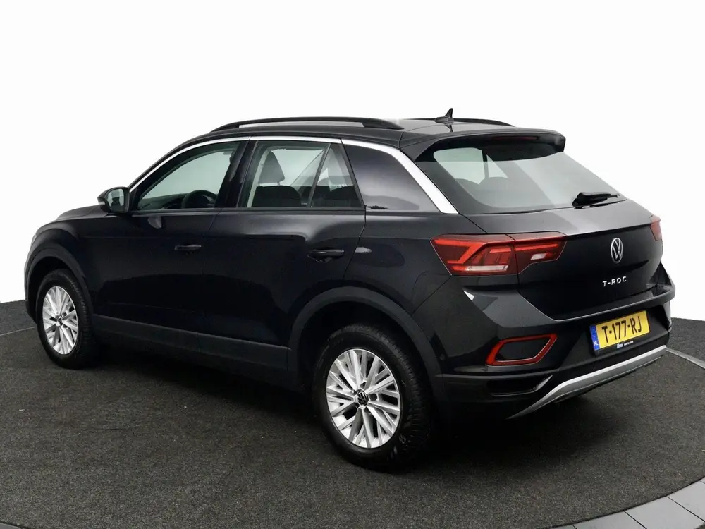 Volkswagen T-Roc 1.0 TSI Life zwart uit 2023, foto 7