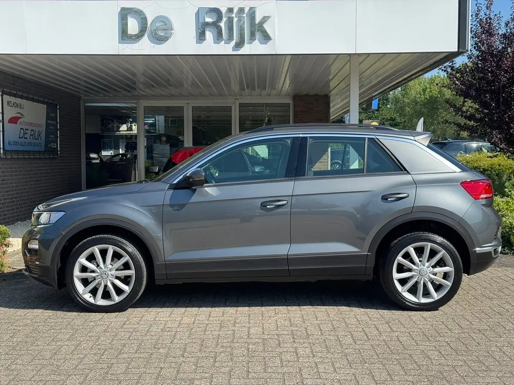Volkswagen T-Roc 1.5 TSI Sport | Carplay/Android, ACC, Navi uit 2020, foto 2