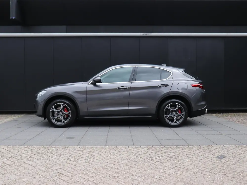 Alfa Romeo Stelvio 2.0 T AWD Super | MEMORY | PANO-DAK | CAM uit 2019, foto 2