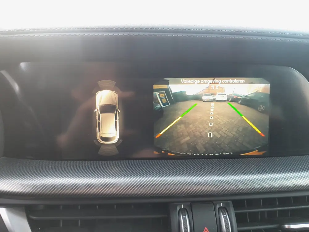 Alfa Romeo Stelvio 2.0 T AWD B-Tech - Leder - Veloce interie uit 2019, foto 16
