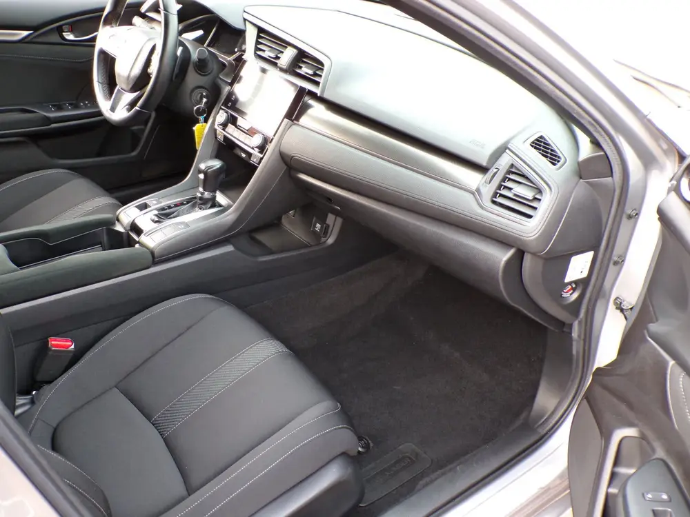 Honda Civic 1.0 i-VTEC Elegance AUTOMAAT DEALER ONDERHOUDEN uit 2020, foto 13