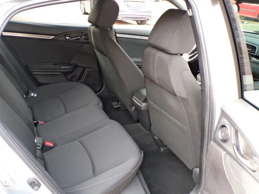 Honda Civic 1.0 i-VTEC Elegance AUTOMAAT DEALER ONDERHOUDEN uit 2020, foto 14