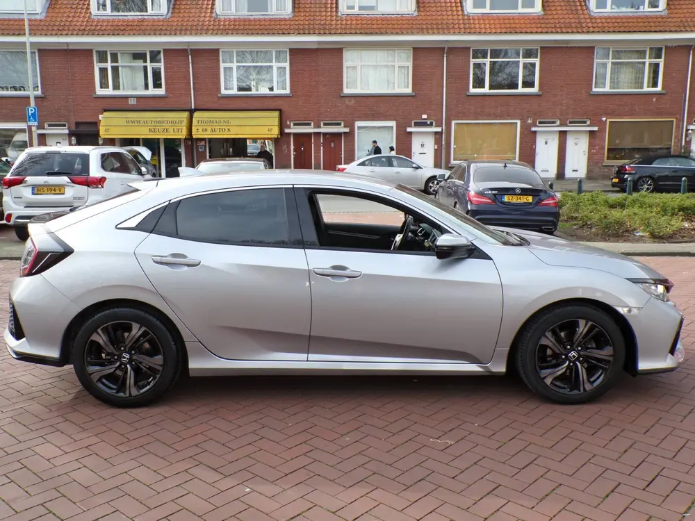 Honda Civic 1.0 i-VTEC Elegance AUTOMAAT DEALER ONDERHOUDEN uit 2020, foto 7