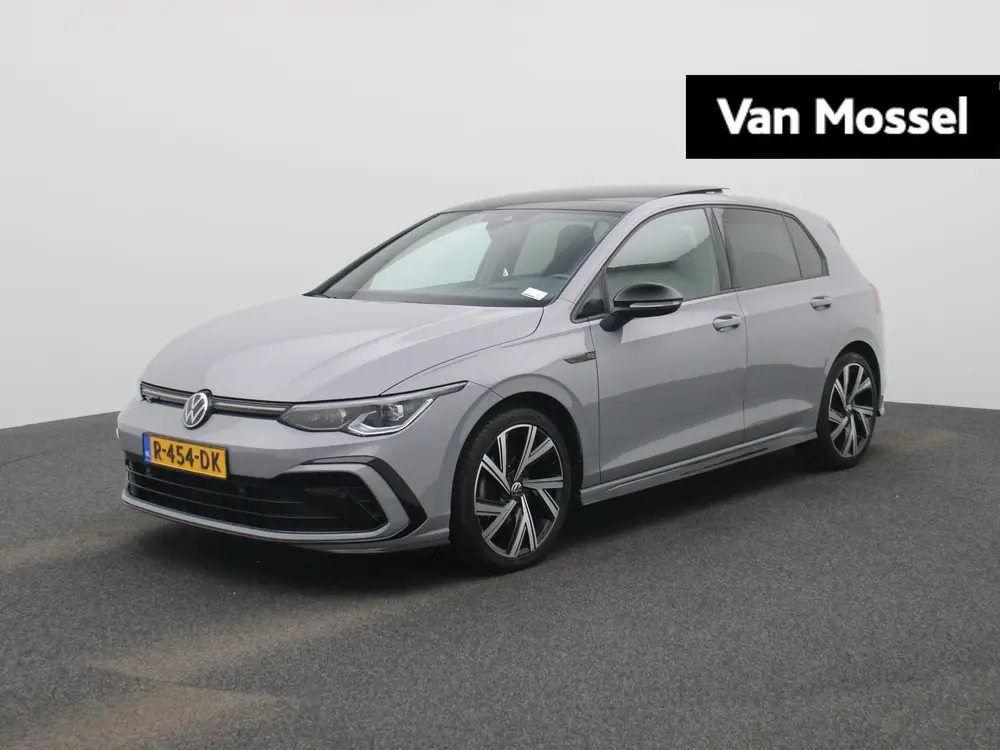 Volkswagen Golf 1.5 eTSI Aut. R-Line | Panoramadak | IQ Ligh uit 2021