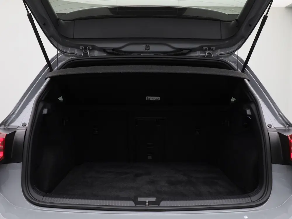 Volkswagen Golf 1.5 eTSI Aut. R-Line | Panoramadak | IQ Ligh uit 2021, foto 15