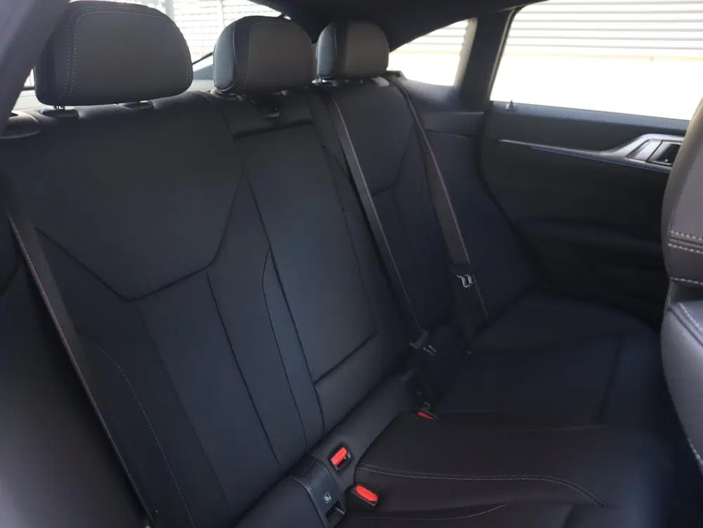 BMW i4 eDrive40 M Sport Pro Edition uit 2026, foto 12