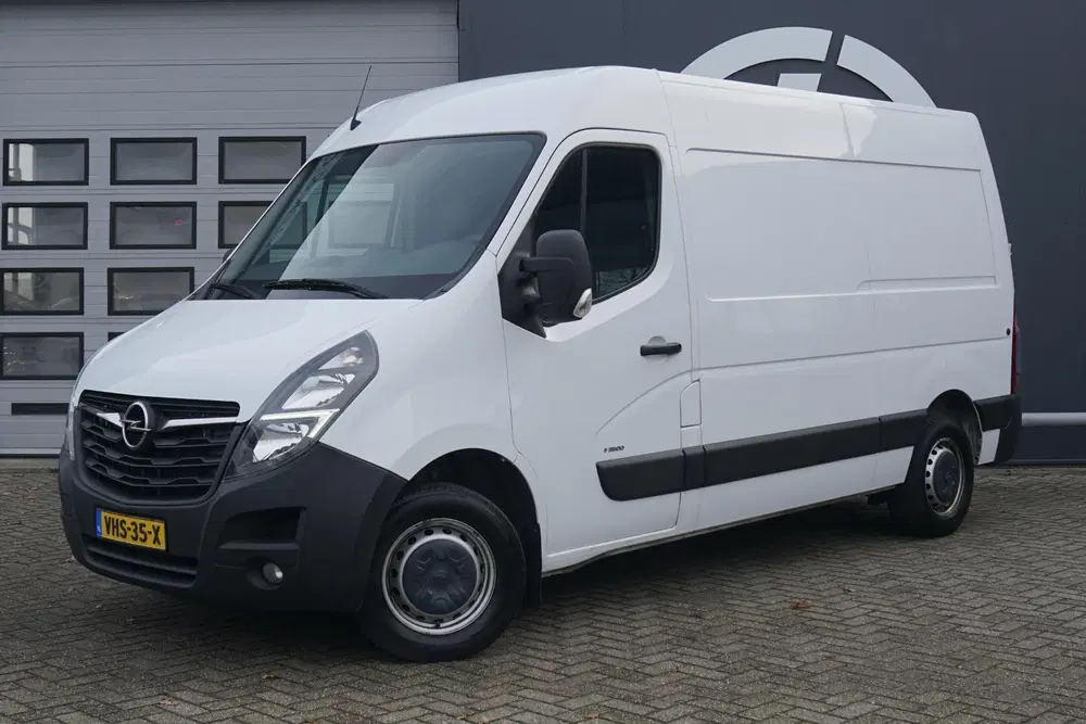 Opel Movano 2.3 TURBO 150 PK L2H2 + 2500 KG TREKHAAK uit 2020
