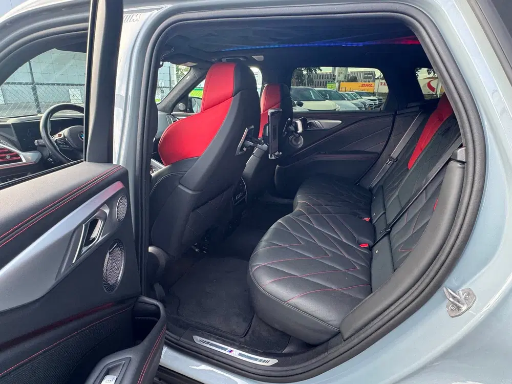 BMW XM PHEV Label Red 30 kWh 748pk uit 2023, foto 17