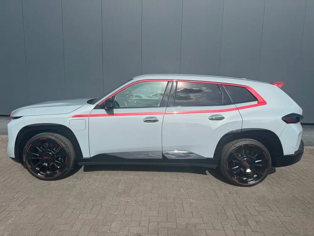 BMW XM PHEV Label Red 30 kWh 748pk uit 2023, foto 2