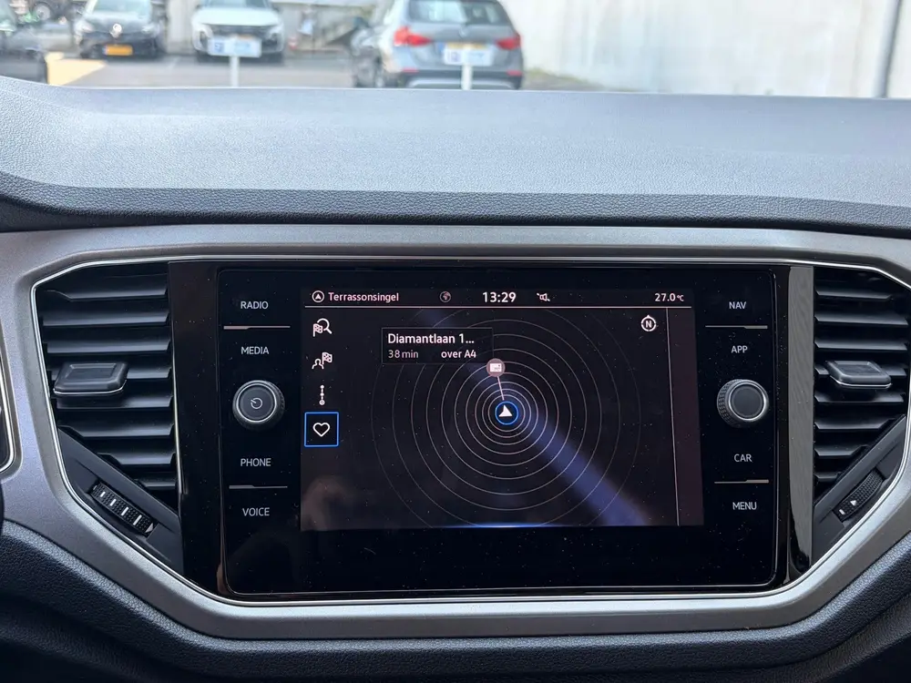 Volkswagen T-Roc 1.0 TSI Style Business / CarPlay uit 2021, foto 11