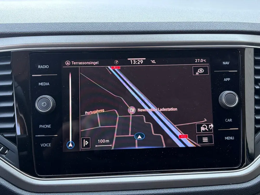 Volkswagen T-Roc 1.0 TSI Style Business / CarPlay uit 2021, foto 13