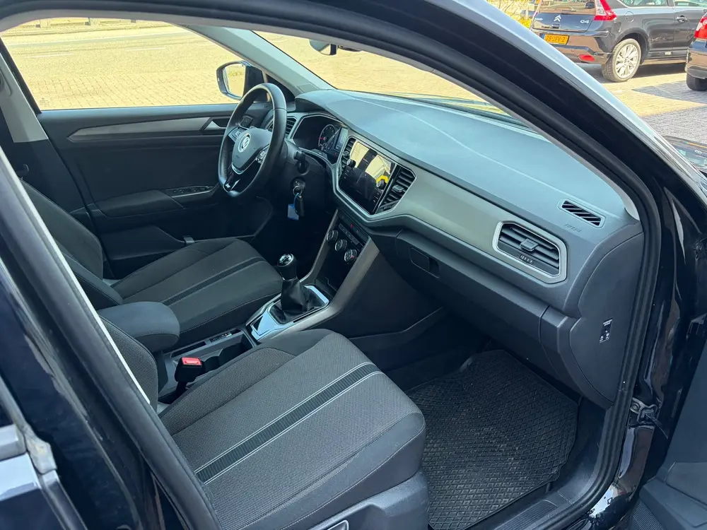 Volkswagen T-Roc 1.0 TSI Style Business / CarPlay uit 2021, foto 14