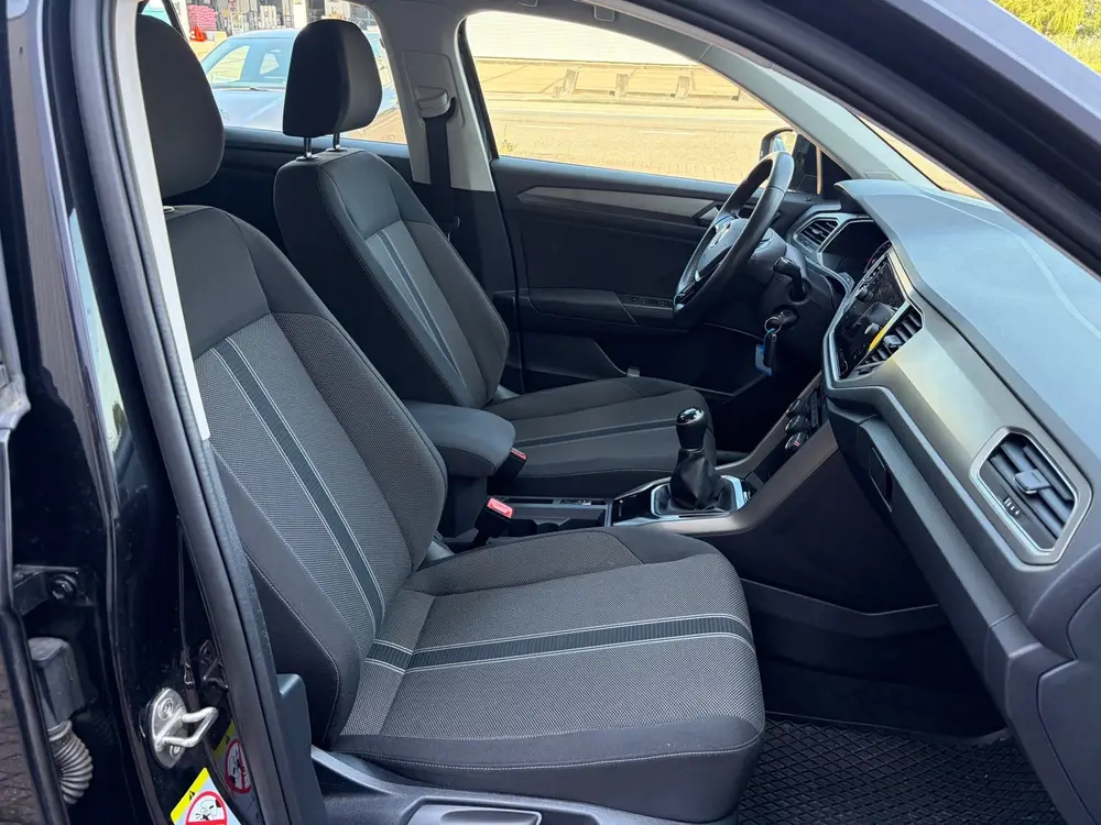 Volkswagen T-Roc 1.0 TSI Style Business / CarPlay uit 2021, foto 15