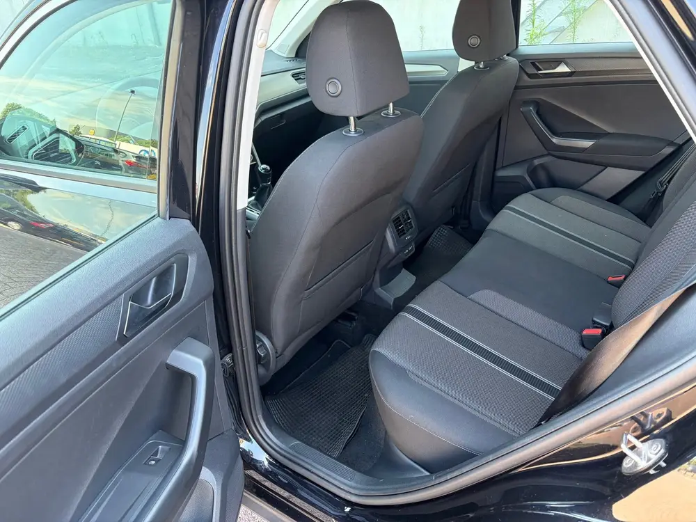 Volkswagen T-Roc 1.0 TSI Style Business / CarPlay uit 2021, foto 17