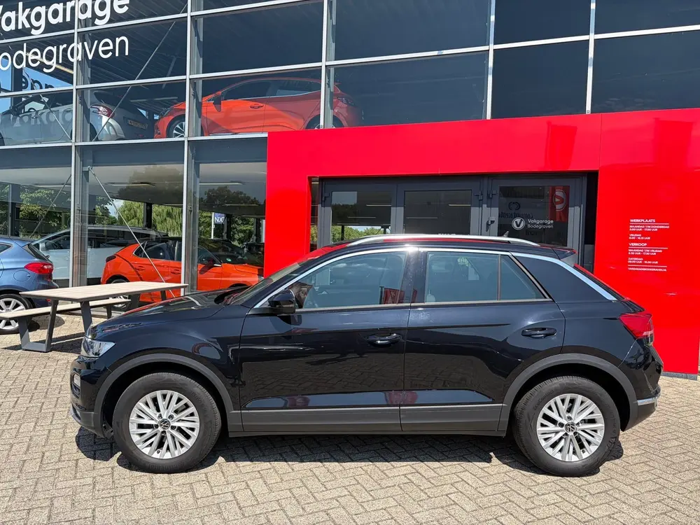 Volkswagen T-Roc 1.0 TSI Style Business / CarPlay uit 2021, foto 4
