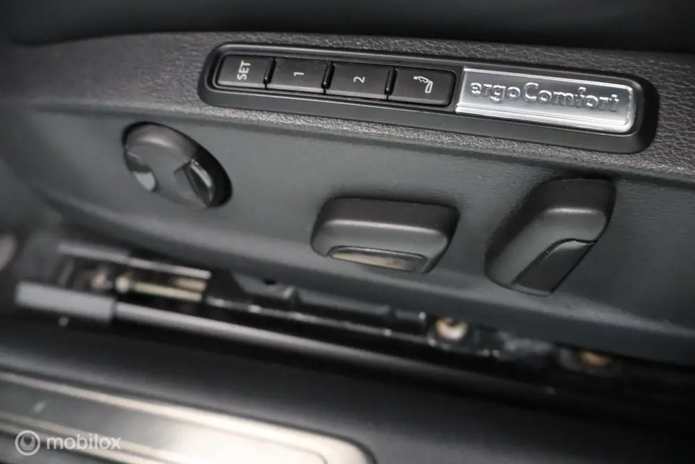 Volkswagen Passat Variant 1.5 TSI R-Line Business + | PANO | uit 2021, foto 13